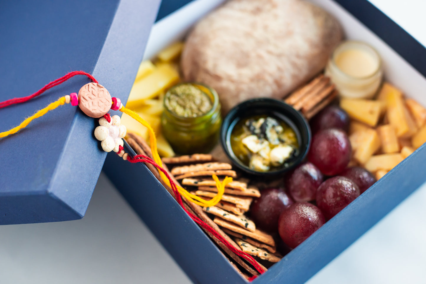 Bread & Cheese Box